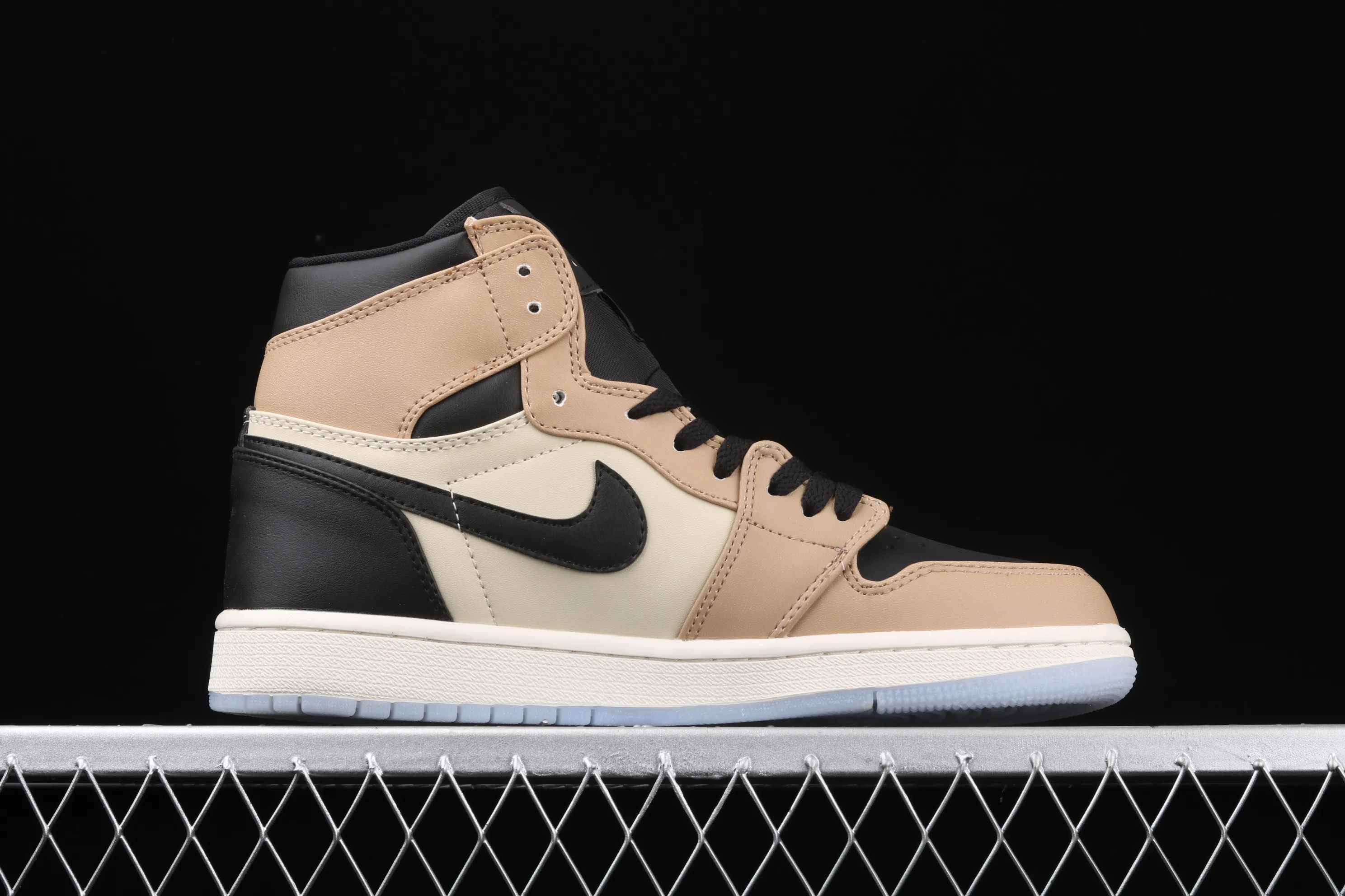 All categories Air Jordan Jordan series basketball shoes Air Jordan 1 High Air Jordan 1 High AJ1 Joe 1 Black Khaki Pearl Milk Tea Chameleon AH7389-003